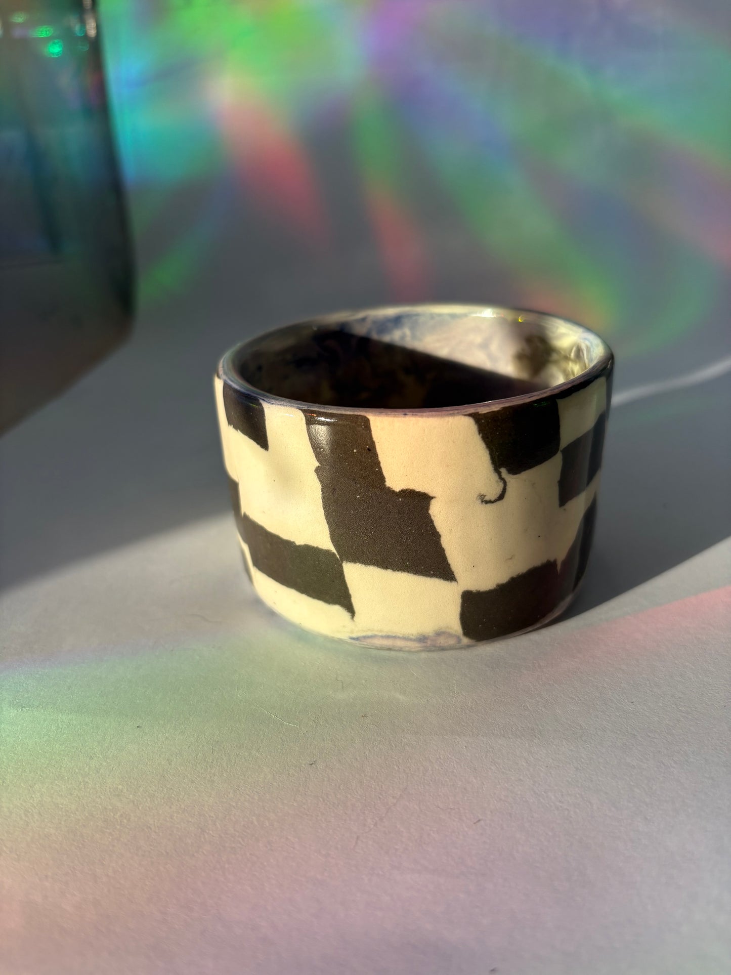 B&W Cup